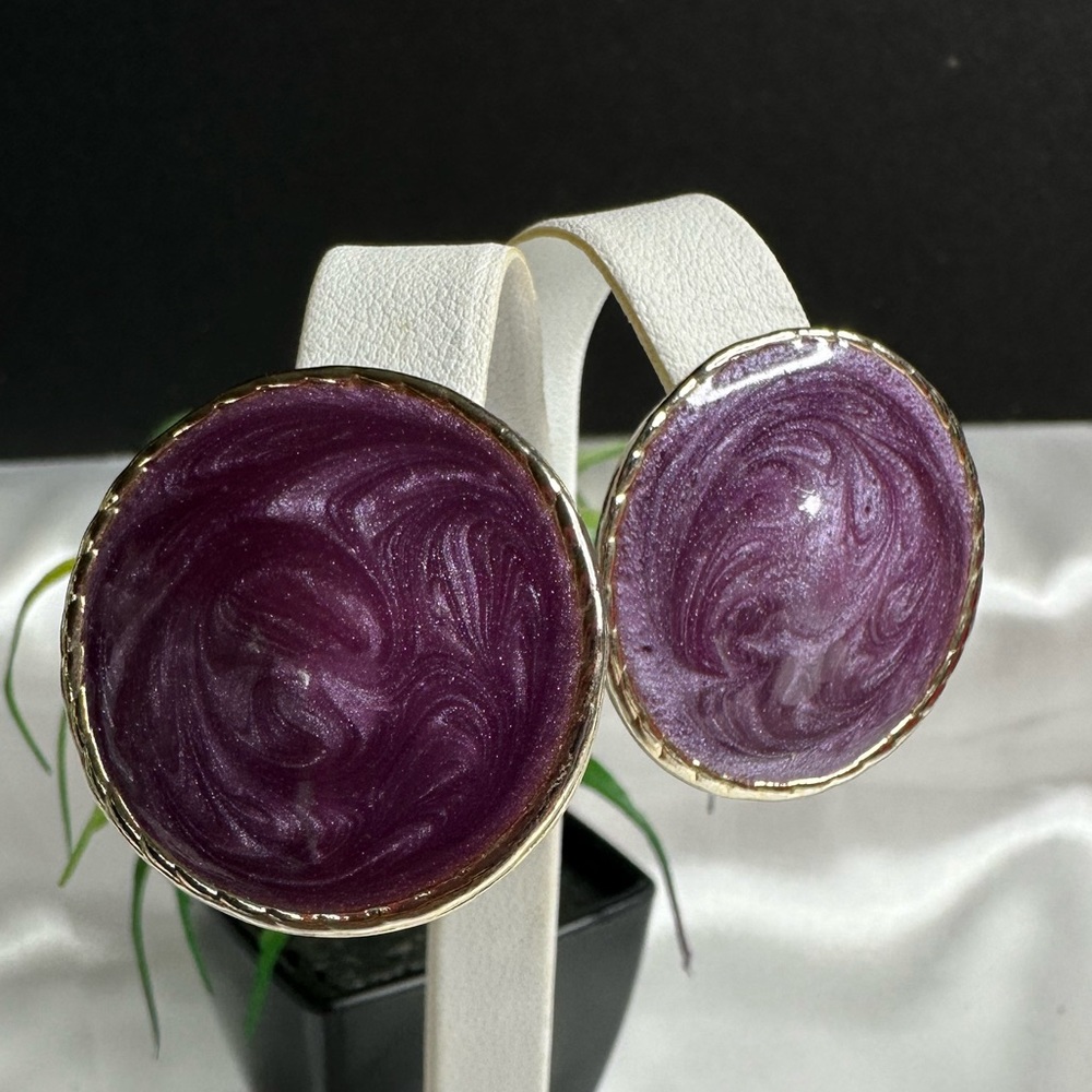 Vintage Round Purple Enamel Shimmer Swirl Gold Tone Earrings